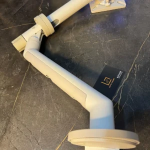 MONITOR ARM