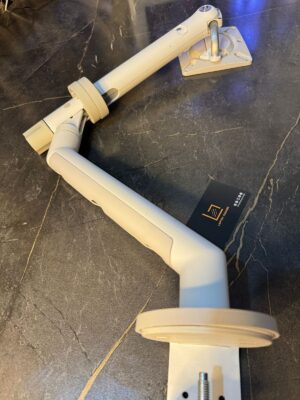 MONITOR ARM