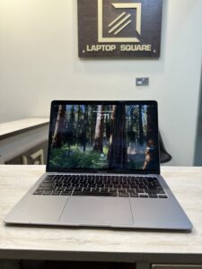 Apple MacBook Air M1 2020 13 inch 16GB RAM 256GB SSD 8 Core CPU 7 Core GPU Battery Health 80 A2337
