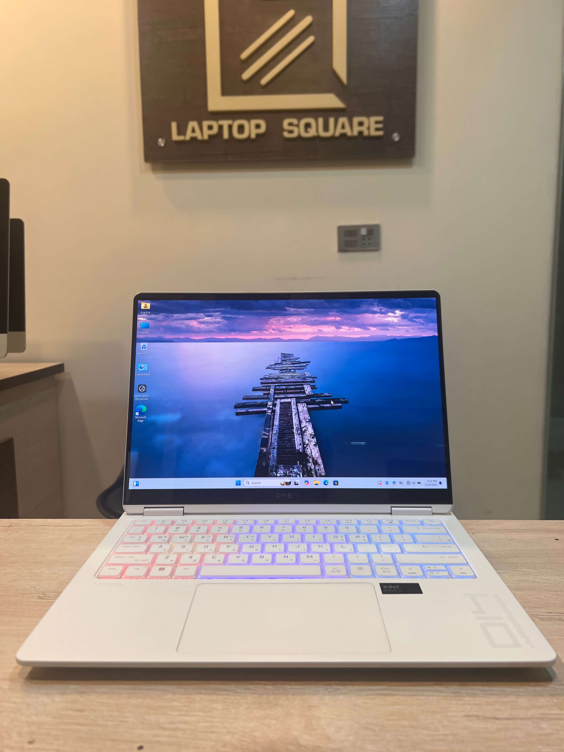 HP Omen Transcend Gaming Laptop 14 (fb0xxx) Intel Core Ultra 9 (16 Cores) 32GB 1TB SSD AI Processor HP Omen Transcend Gaming Laptop 14 (fb0xxx) Intel Core Ultra 9 (16 Cores) 32GB 1TB SSD AI Processor