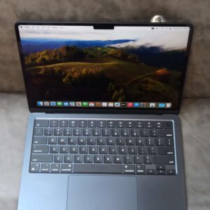 Apple MacBook Air M3 (2024) 13.6″ Midnight | 8GB RAM | 512GB SSD | 8-Core CPU | 8-Core GPU | Open Box