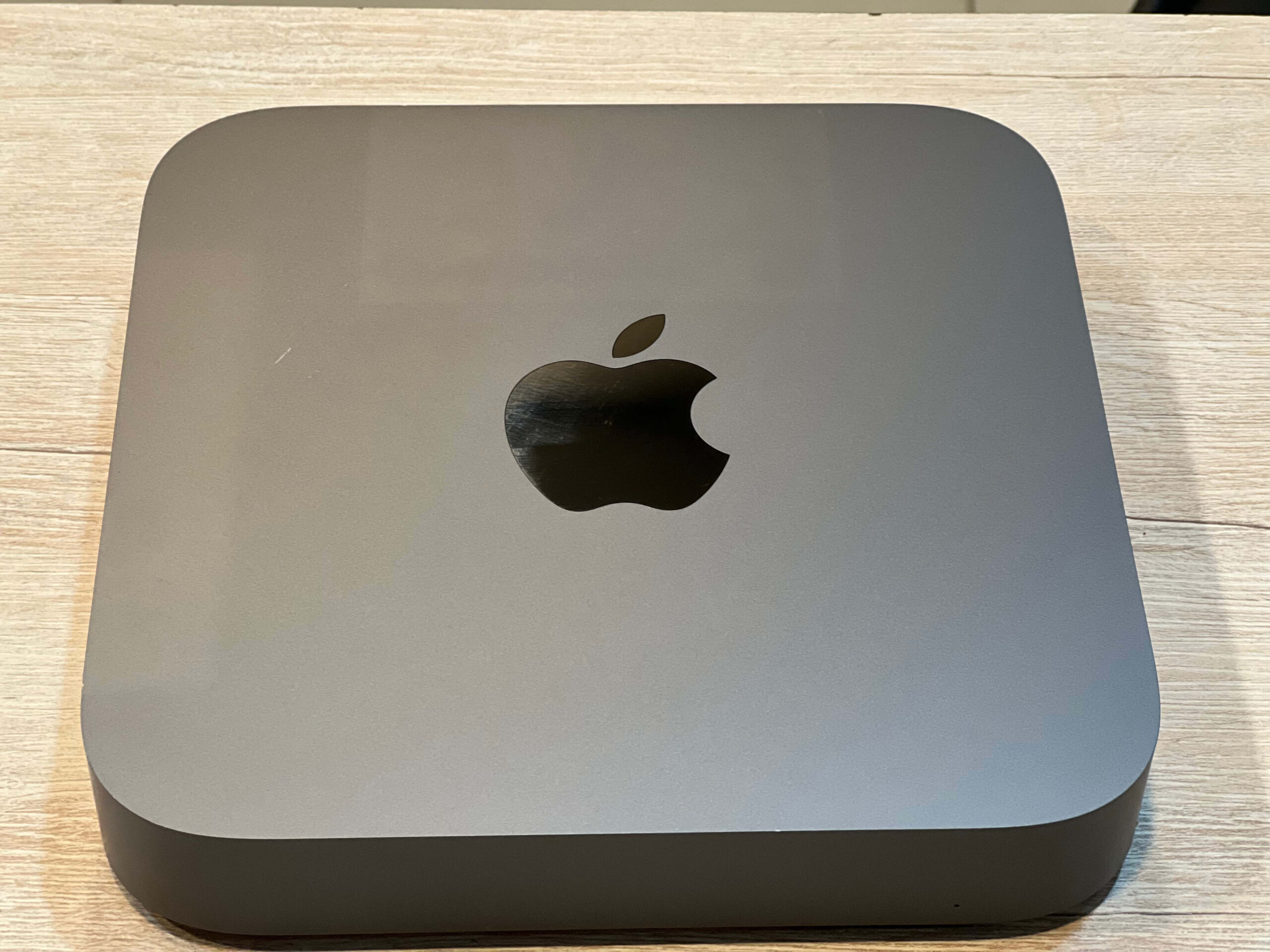 Apple Mac Mini (2018) 8GB RAM 128GB SSD Space Gray 3.6GHz Quad-Core Intel Core i3 A1993 Apple Mac Mini (2018) 8GB RAM 128GB SSD Space Gray 3.6GHz Quad-Core Intel Core i3 A1993