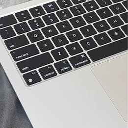 Apple MacBook Air M2 13-inch (2022) | Silver | 8GB | 256GB