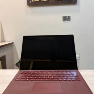 Microsoft Surface laptop 2 i7