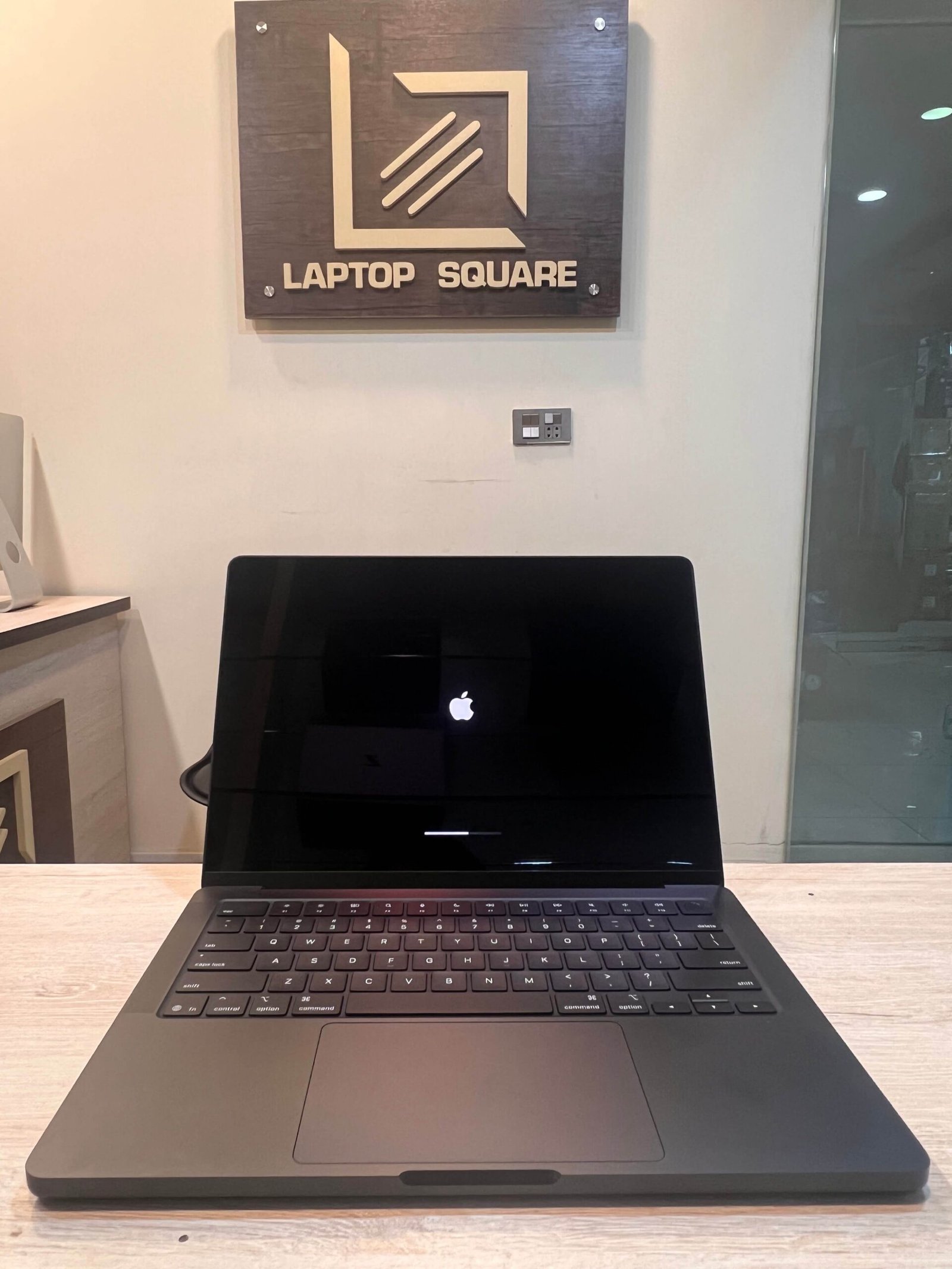 Apple MacBook M4 Pro 2024 16GB 1TB Apple MacBook M4 Pro 2024 16GB 1TB