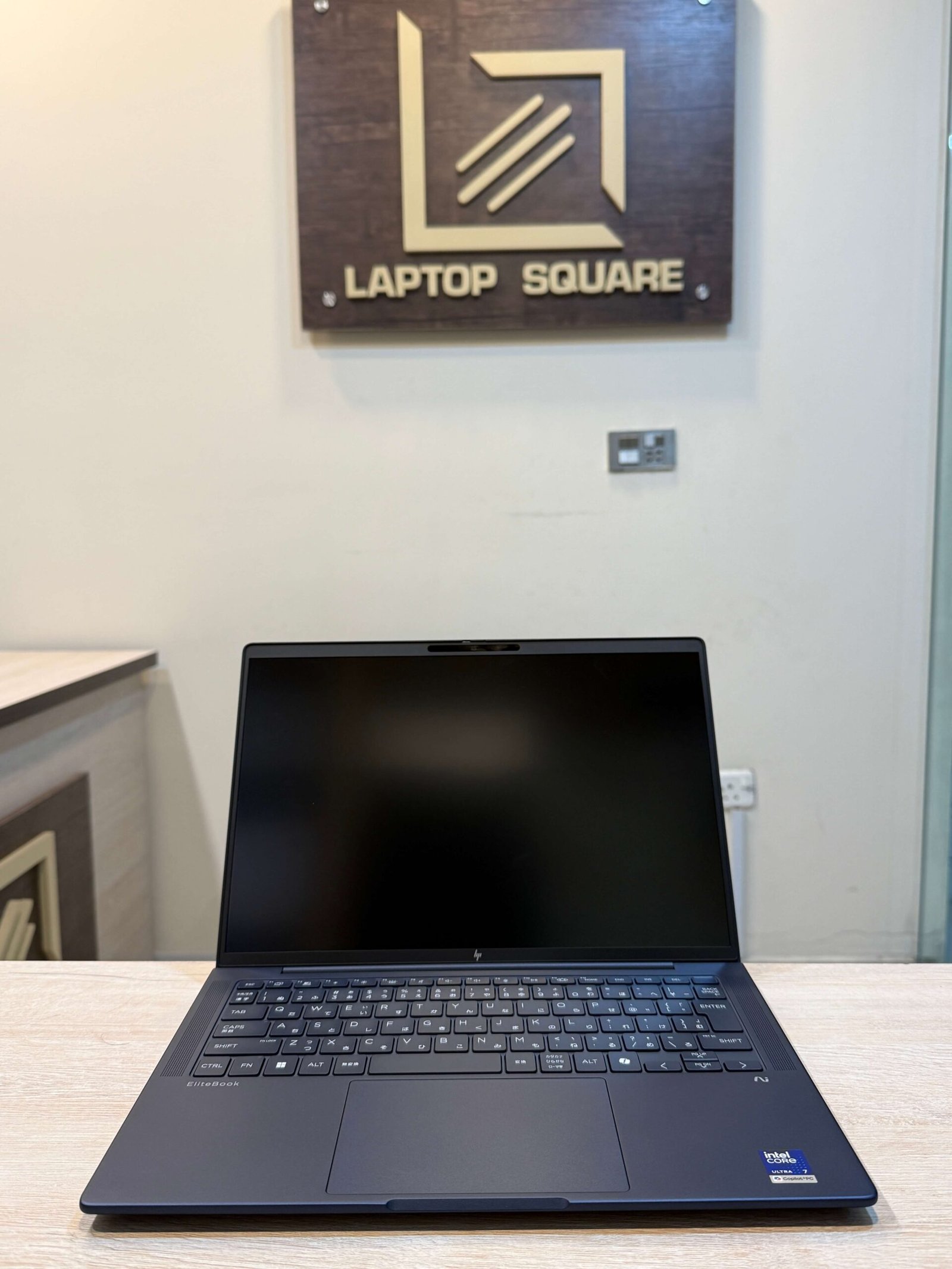 HP EliteBook X G1i 14 Next Gen AI PC Ultra 7 258V HP EliteBook X G1i 14 Next Gen AI PC Ultra 7 258V